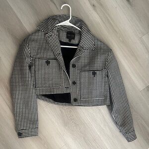 Cropped Blazer